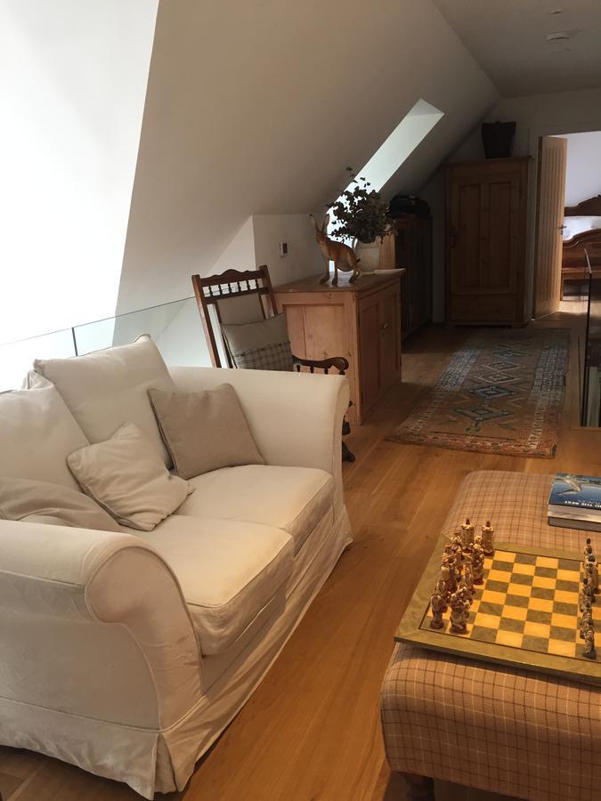 The Wendy Hoose Bed & Breakfast Неърн Екстериор снимка